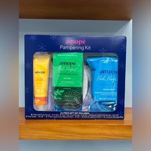 AMOPE Pampering Kit 10 Piece Gift Set BRAND NEW IN BOX Never Used